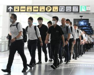 日本警方赴柬埔寨引渡29名电诈嫌犯