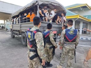 三国联手端窝!94名涉诈中国人从妙瓦底被押解回国