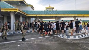 三国联手端窝!94名涉诈中国人从妙瓦底被押解回国