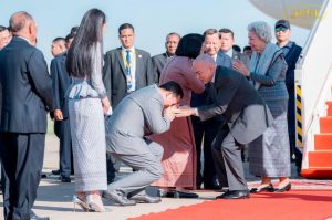 柬埔寨国王、国母、总理下月将访华