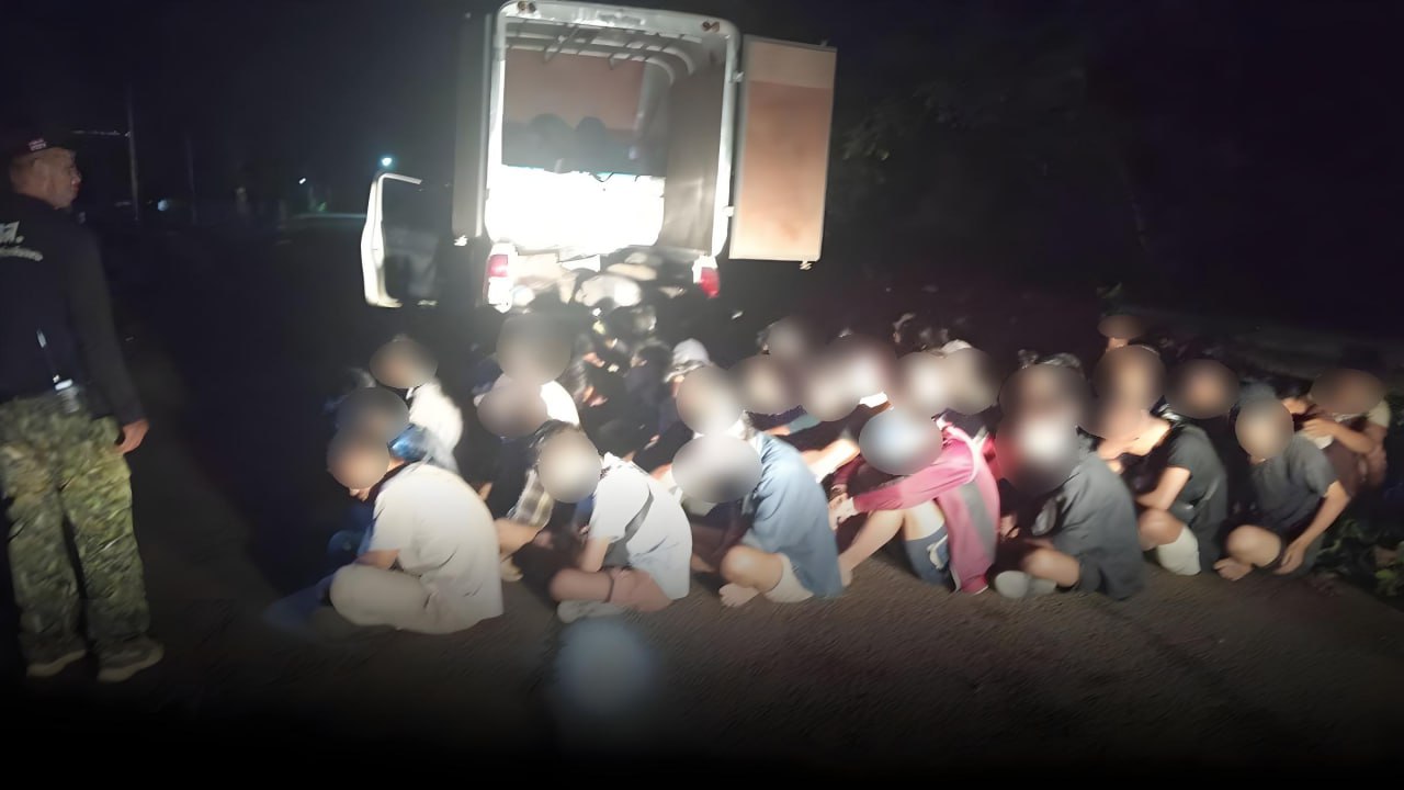 52 名缅甸劳工挤改装皮卡！每人付 4-5 万泰铢求工作偷渡泰国途中被截