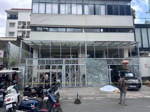 柬埔寨金边坠楼男子