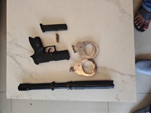 非法拘禁勒索10万美元？4人被抓！