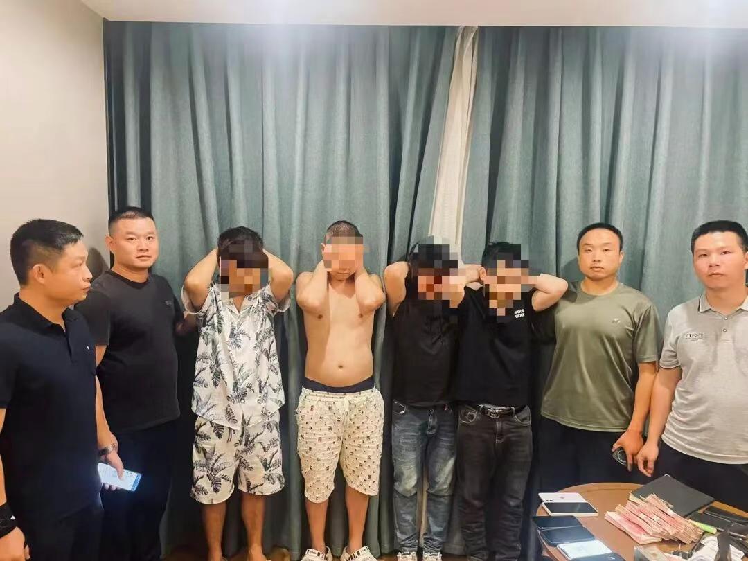 湖南警方成功打掉一“洗钱车队”！5人被抓！