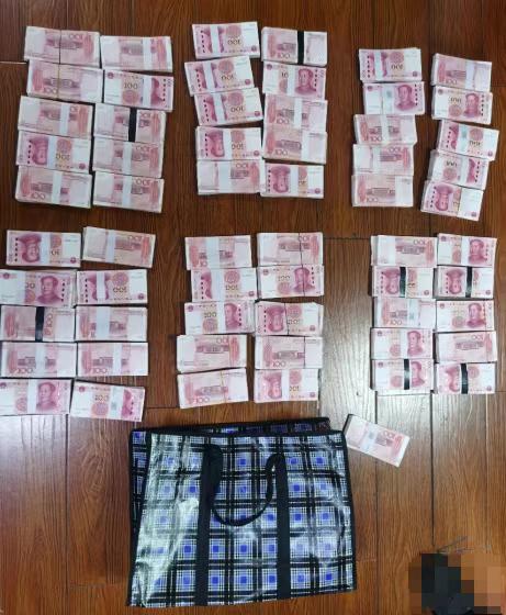 浙江警方打掉一个取现车队