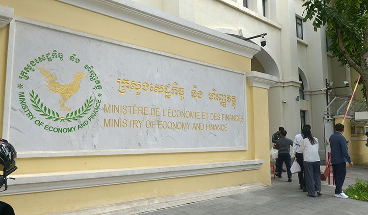 上半年柬埔寨偿还中国债务近1.5亿美元