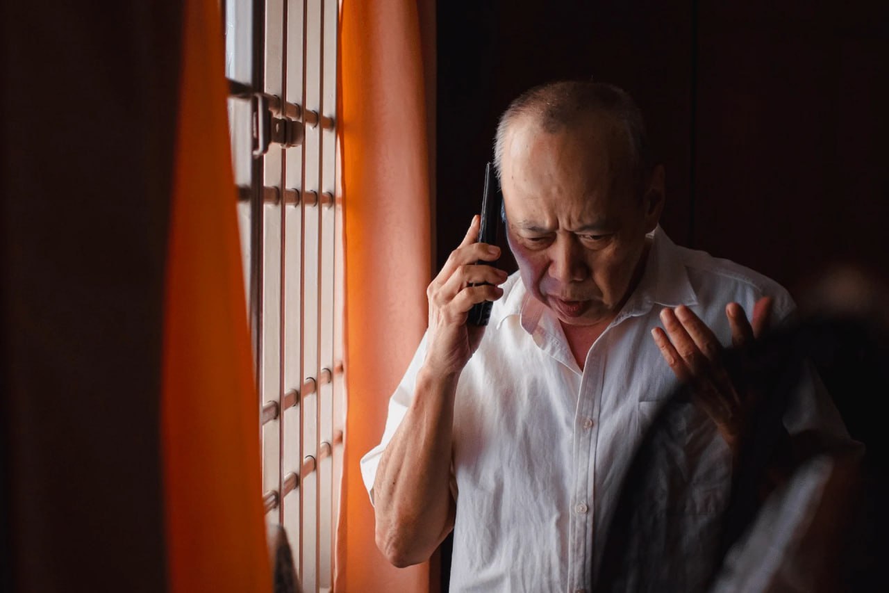 新加坡半年内逾12亿人民币被骗!冒充政府官员诈骗案件激增近200%