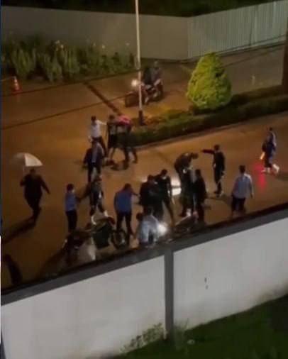 木牌园区刚刚两帮人在干架，中国人听声音像。