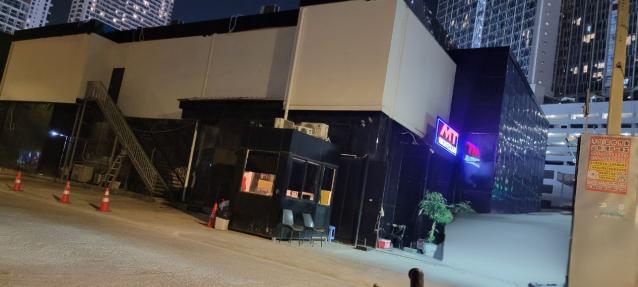 金边警方突袭夜店,多名涉毒人员被捕