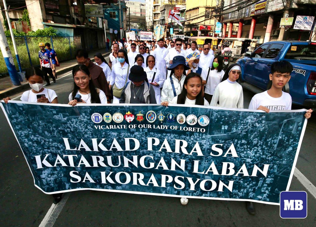 教徒与神职人员齐聚马尼拉游行 呼吁政府肃清贪腐