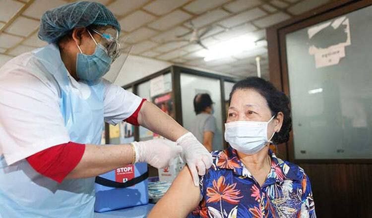 柬埔寨卫生部否认 #新冠疫苗 致癌风险