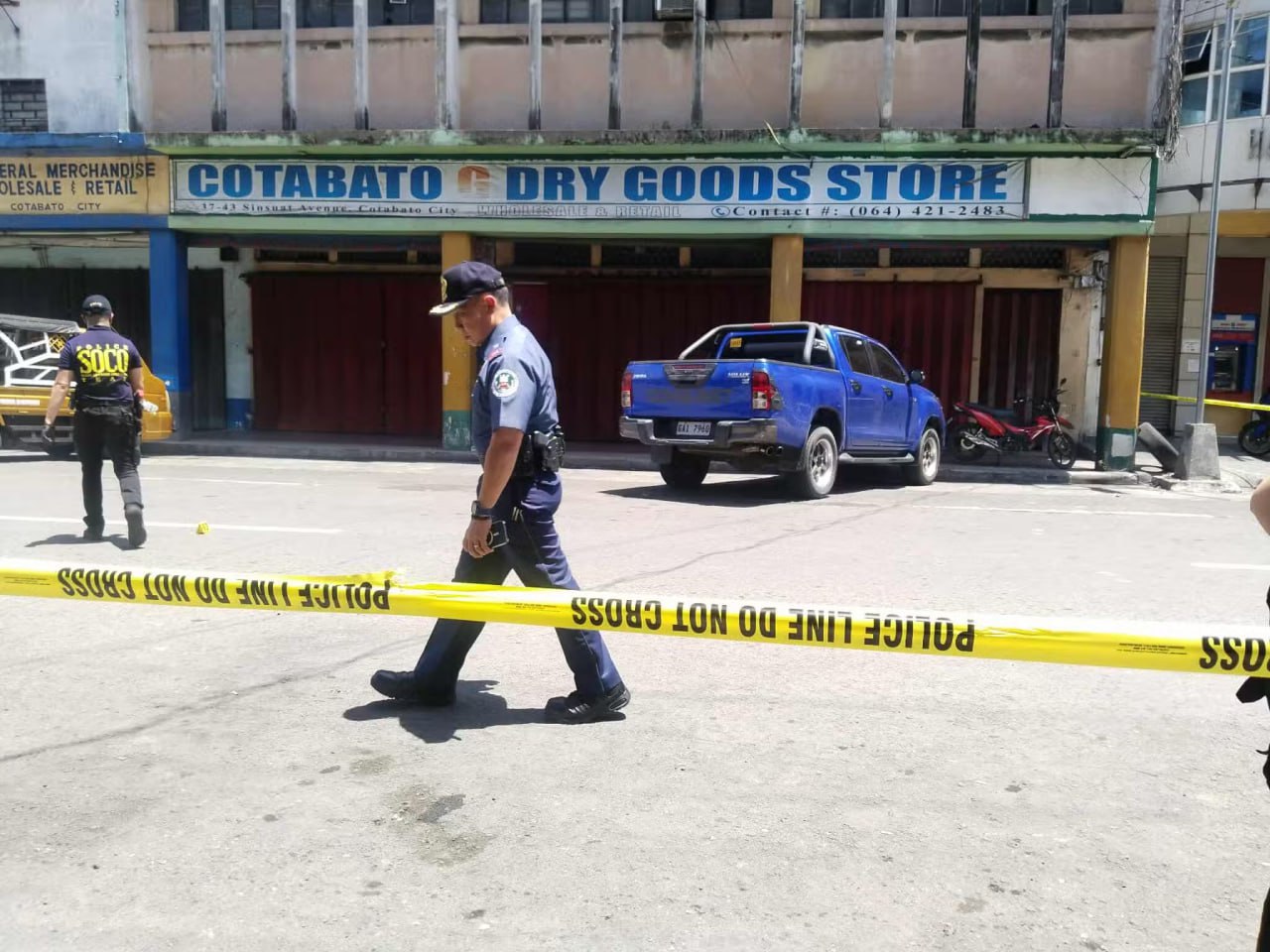 青年议员与兄长当街遇害，市长悬赏抓凶手