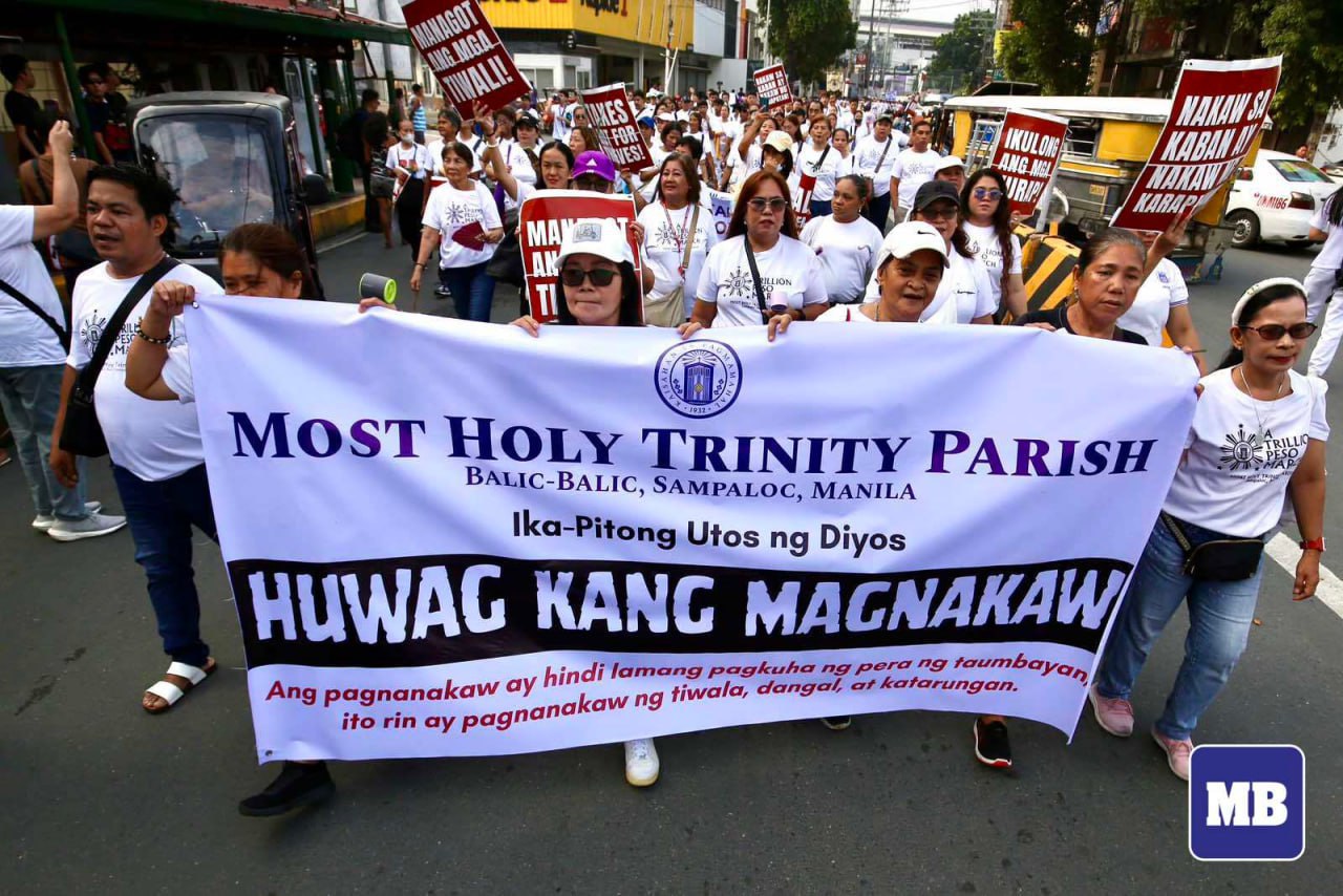 教徒与神职人员齐聚马尼拉游行 呼吁政府肃清贪腐