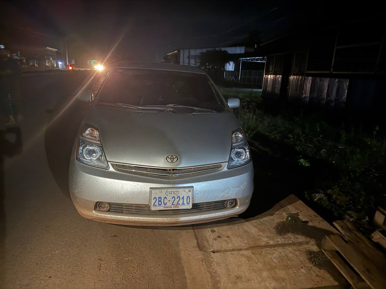 不是中国劫匪抢劫！而是10美元车费引发血案！