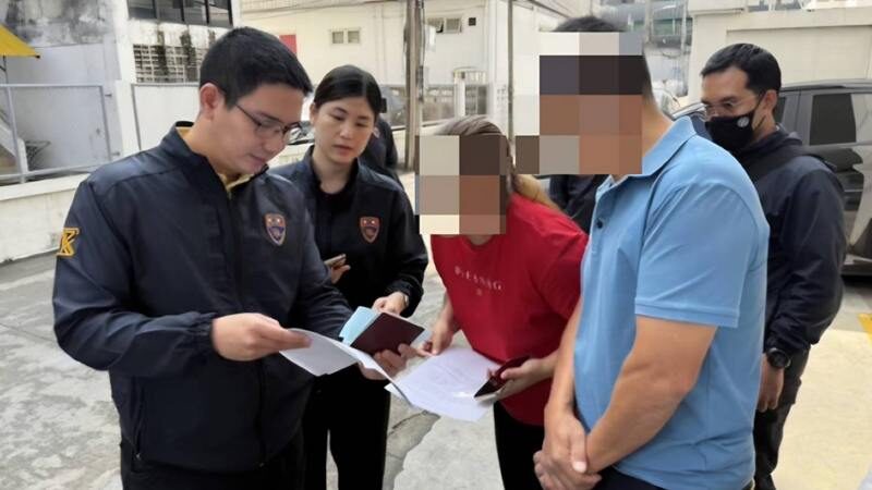 中泰联手缉逃！两中国通缉犯泰国落网，涉贿涉骗全落网