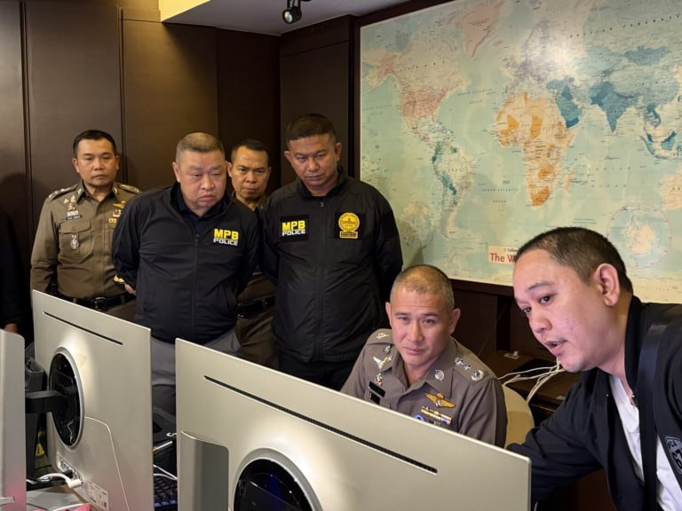 曼谷突袭:4名中国籍AI电诈头目落网,曾躲避柬埔寨严打 - 曼谷电诈