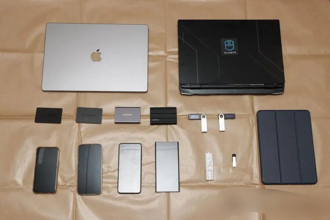 新加坡破获特大跨国黑客案 #三中国籍罪犯落网主谋在逃