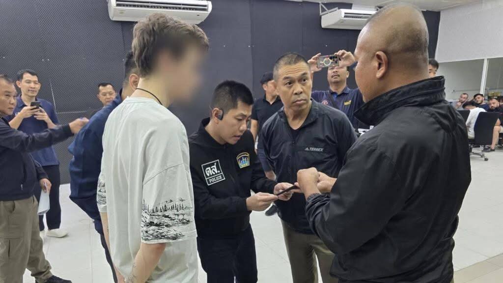 泰国警方突袭曼谷加密货币诈骗窝点 逮捕15名外籍人员