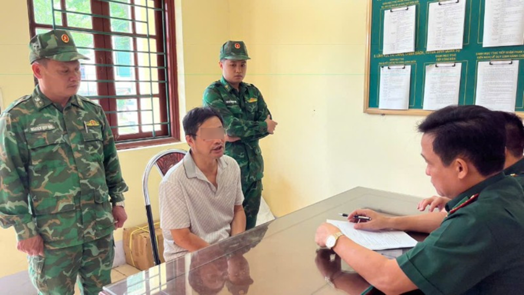 越南老街口岸查获：两名中国籍男子非法携带近5亿现金回国被捕 - 越南老街口岸